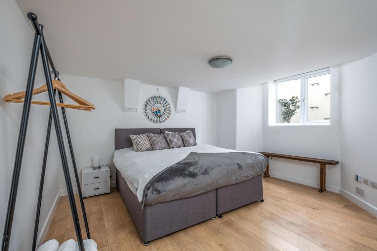 Cosy Flat In Free Parking Area, Next To Bus Stop Hove Exterior foto